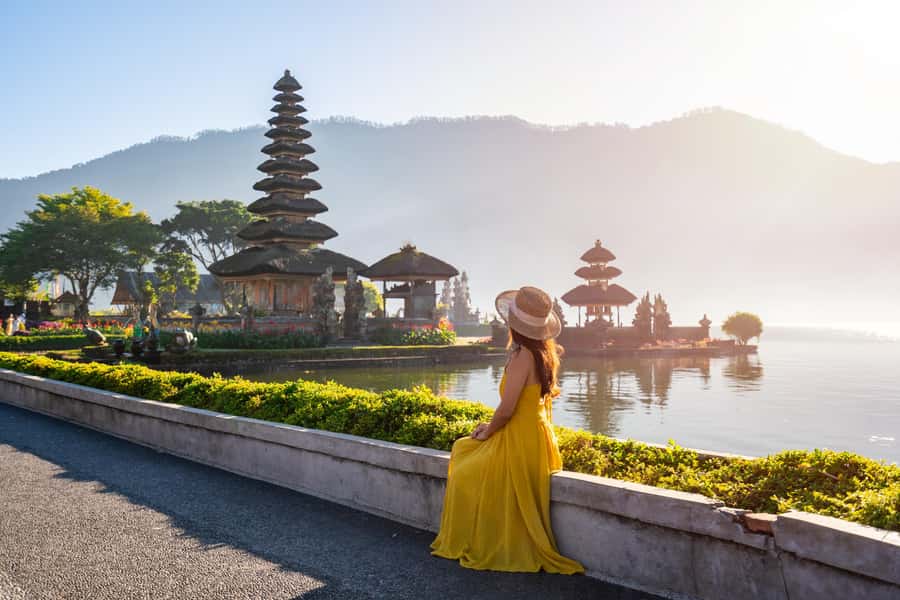 Bali: Lovina Beach and Bedugul Mountain Private Tour - Singaraja and Lovina: A Black-Sand North Coast Change of Pace