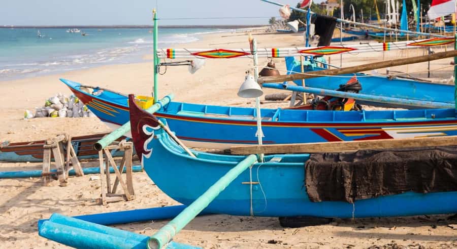 Bali: Melasti Beach, GWK Cultural park, Kecak, Turtle Island - Pandawa Beach: swim-ready sand with cliff scenery