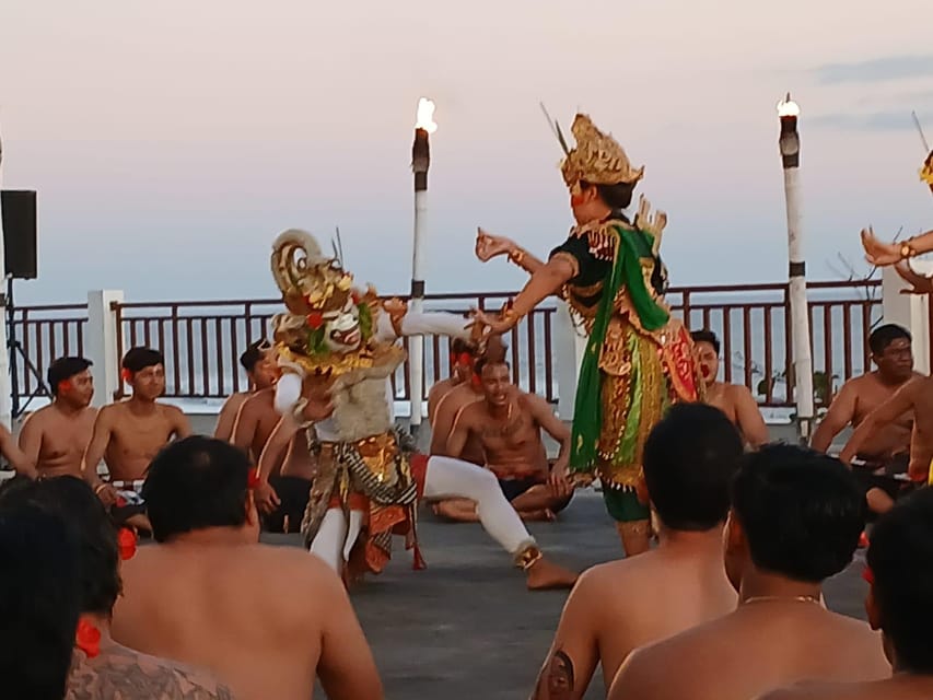 Bali: MELASTI BEACH SUNSET KECAK DANCE WITH DINNER PACKAGES - Melasti Beach and Kecak at 18:00: the sunset payoff