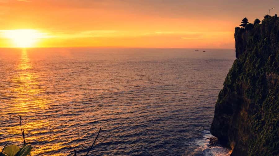 Bali: Monkey Forest, Tegalalang, Uluwatu & Kecak Dance Tour - Pickup timing and the reality of Bali traffic