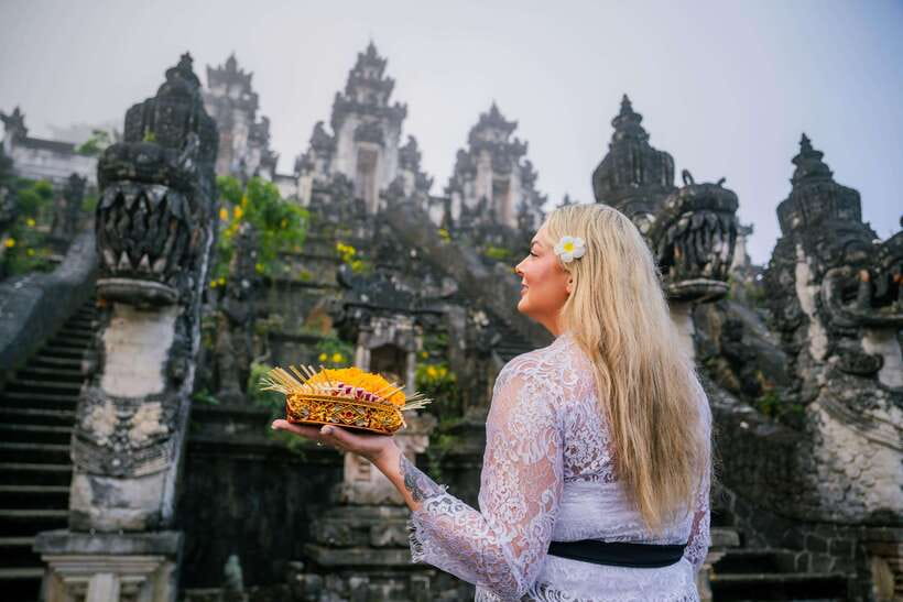 Bali: Most Iconic Spot Private Tour (All Inclusive) - Ristorante Lereng Agung Lunch: Your Midday Fuel Point