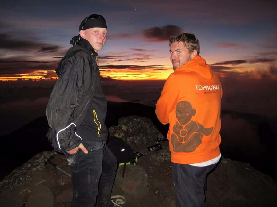 Bali: Mount Agung Sunrise Trekking Tour via Besakih Temple - The Timing: Meet at 10 PM, Start at 11 PM, Return After Sunrise