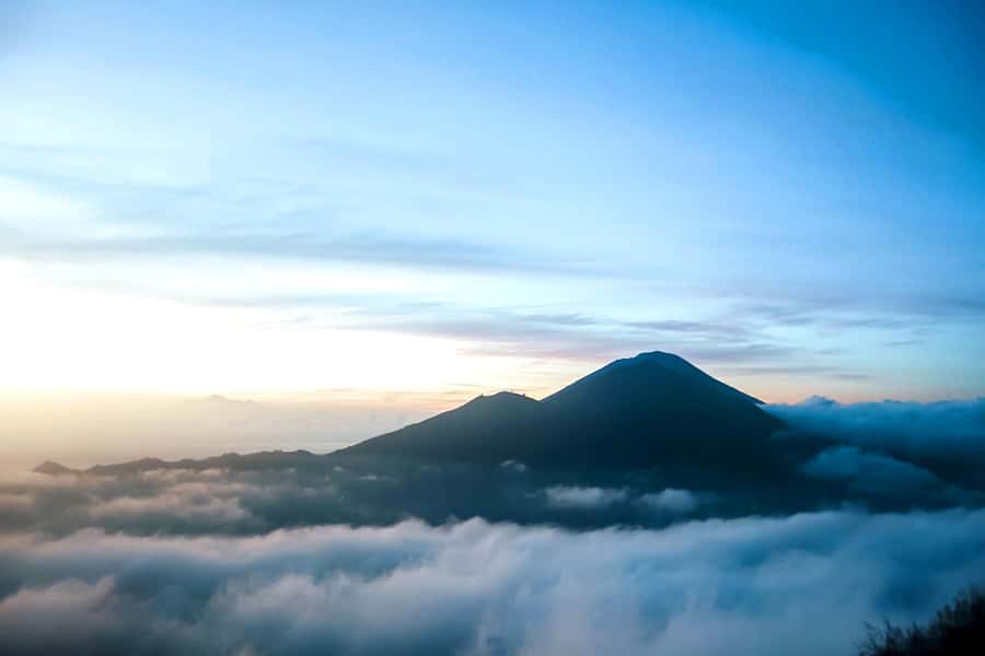 Bali: Mount Batur Sunrise Guided Hike and Natural Hot Spring - The Descent: Where Your Legs Matter