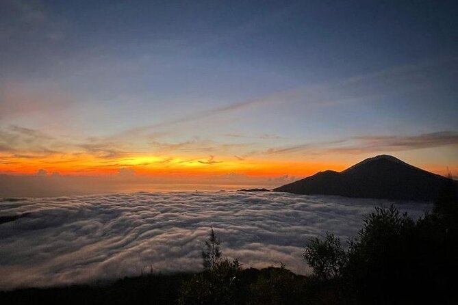 Bali Mount Batur Sunrise Hike and Natural Hot Spring - The Summit Crater Moment: Watching Sunrise Around 6:15 AM