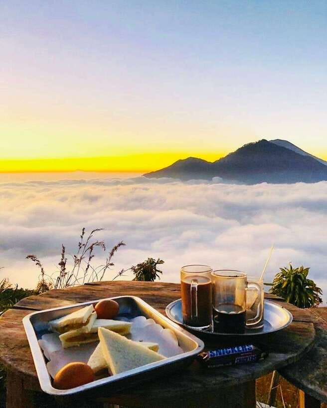 Bali: Mount Batur Sunrise Jeep and Black Lava With Breakfast - Mount Batur Sunrise: the jeep-and-breakfast timing that makes it work