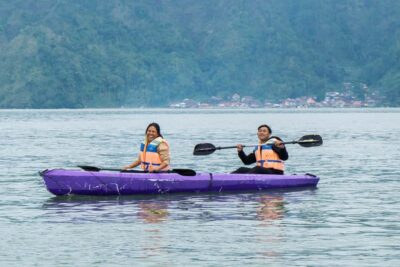 Bali: Mount Batur Sunrise Trek & Lake Batur Canoe Tour - The climb to the summit: pace, cold, and slipperiness