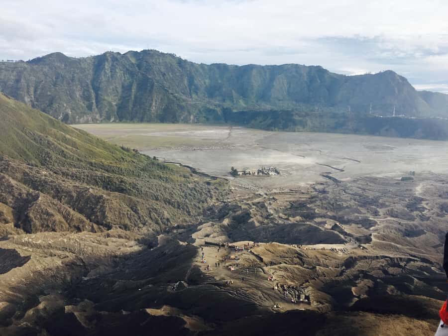 Bali: Mount Bromo and Kawah Ijen 3-Day Volcanic Trip - Day 2 Sunrise at Mount Bromo: crater rim views and that jeep advantage