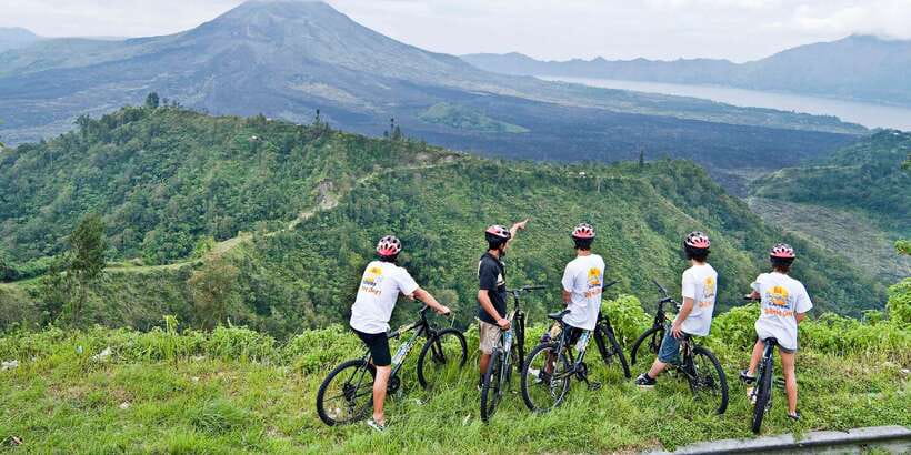 Bali: Mountain Bike Tour and River Rafting with Lunch - Lunch at Koko Bambu: fuel without the tourist trap vibe