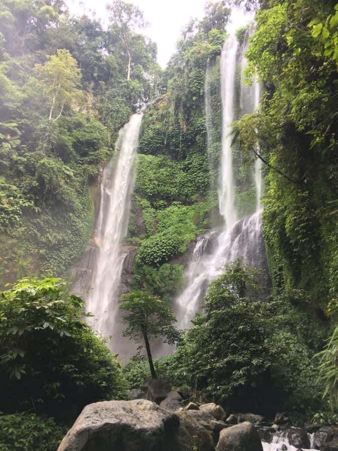 Bali: North Bali Waterfalls and Twin Lakes Tour with Lunch - Getting picked up and settling in (8 to 10 hours)