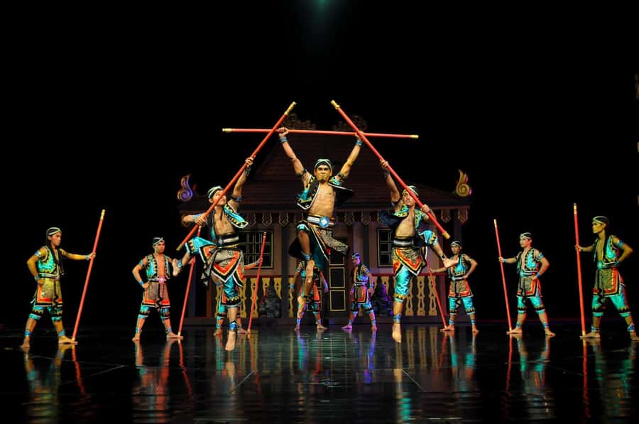 Bali Nusa Dua Theatre: Devdan Show Tickets - Devdan at Bali Nusa Dua Theatre: why this 60-minute show works