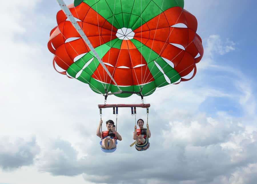 Bali: Nusa Dua Watersports Fun Package - The donut boat ride: the short splash break between big thrills