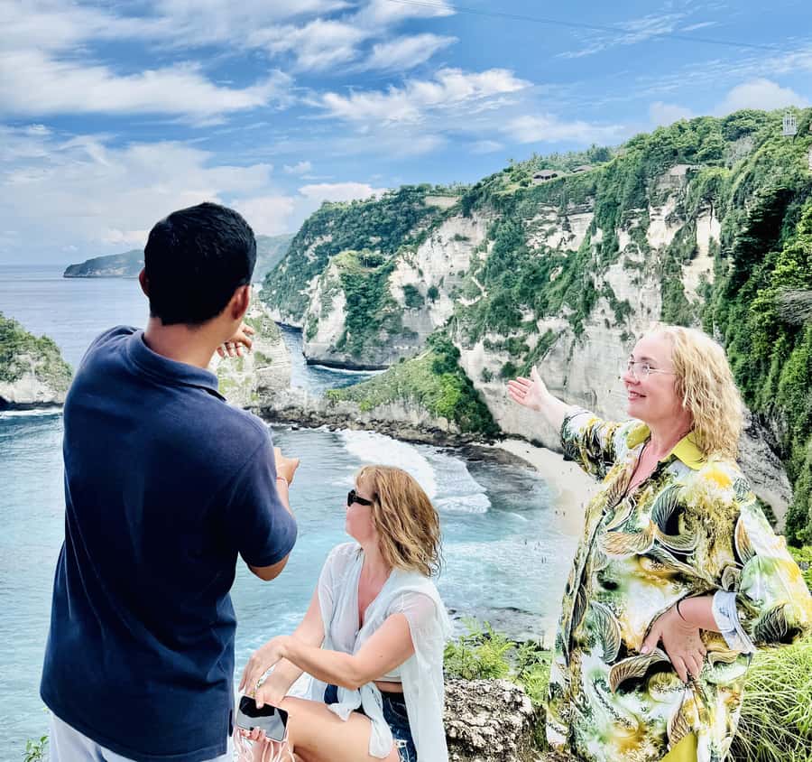 Bali: Nusa Penida 2-Day Trip with Accommodation & Meals - Accommodation and meals: included basics that make the schedule doable