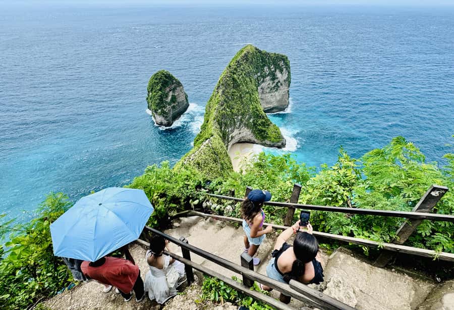 Bali: Nusa Penida 2-Day Trip with Accommodation & Meals - Price and value: what $93 typically covers
