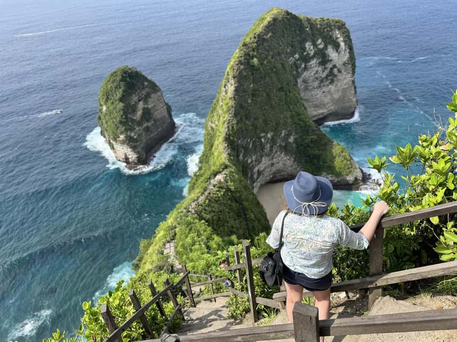 Bali: Nusa Penida 2-Day Trip with Accommodation & Meals - Speedboat from Sanur: the timing and comfort reality check