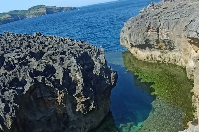 Bali Nusa Penida West Private All-Inclusive Tour - Lunch on Nusa Penida: Indonesian food with a vegetarian option