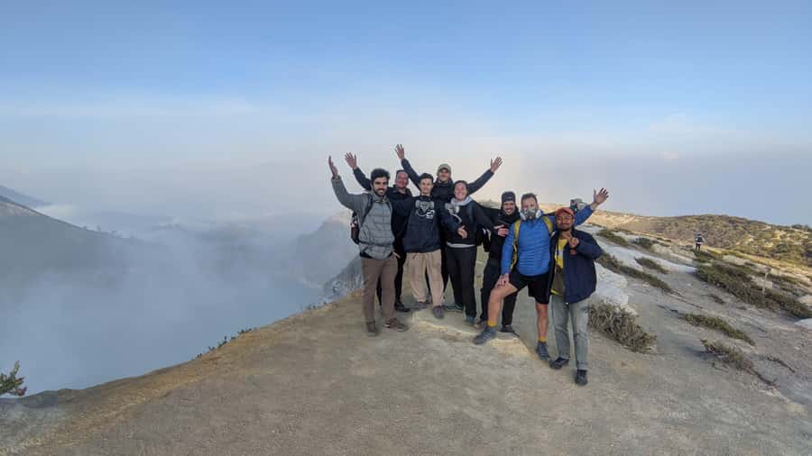 Bali or Banyuwangi: Mount Ijen Blue Fire Hiking - Coming down and getting back: the second half of the day