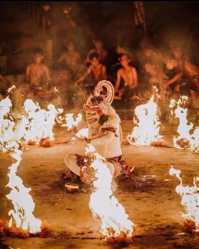 Bali: Padang Padang Beach, Uluwatu Temple & Kecak Dance - What to bring (and what not to bring): small rules that shape the day