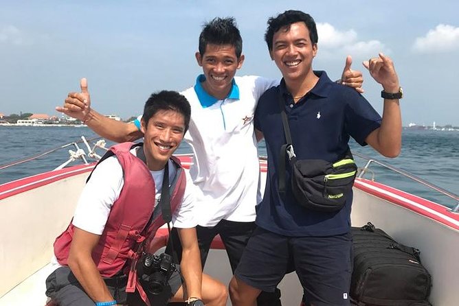 Bali Parasailing Adventure,Banana Boat,Jet Ski and Donut Boat with Transfers - Banana Boat: Start Wet, Start Laughing