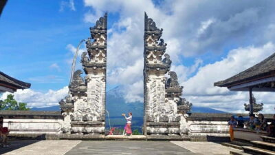 Bali: Private Custom Tours with Chauffeur - Pick Your Route Style: Waterfalls, Ubud, East Bali, North Bali, or Uluwatu