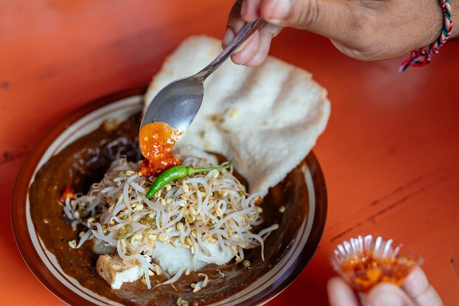 Bali Private Food Walking Tour With Locals: The 10 Tastings - How the tour pacing feels: “eat, walk, ask, repeat”
