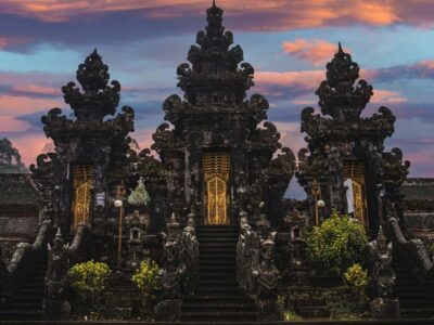 Bali: Private Lempuyang Gate of Heaven Tour – Customizable - Tirta Gangga: royal water gardens that feel peaceful, not rushed