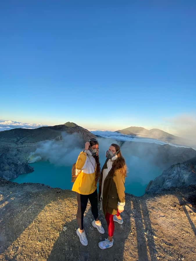 Bali: Private Mount Bromo and Mount Ijen 3-Day Tour - Mount Bromo sunrise: 4WD jeep to Penanjakan and the ride across the sea of sand