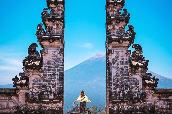 Bali Private Tour: Lempuyang Gate of heaven-Tirta gangga-Tukad Cepung - Tukad Cepung waterfall: cave-like drama and the footwear reality check