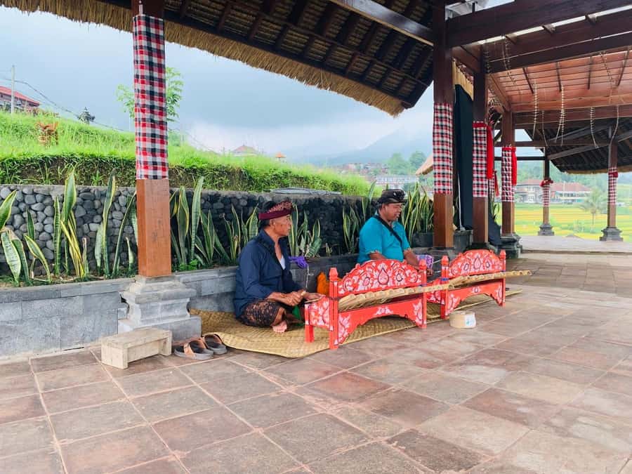 Bali: Private Tour of Jatiluwih, Ulun Danu, and Tanah Lot - Tanah Lot: the rock temple that makes sunset worth it