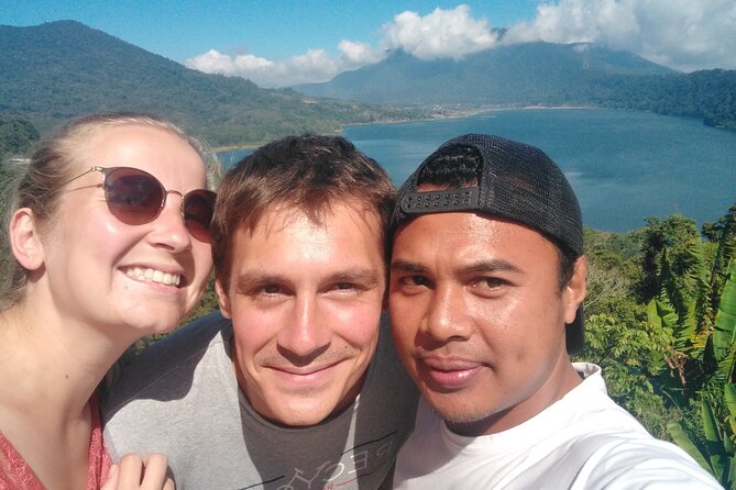 Bali Private Tour Service | Best Bali Driver for your Trip in Bali - Your Driver Matters: English, Local Guidance, and Photo Help