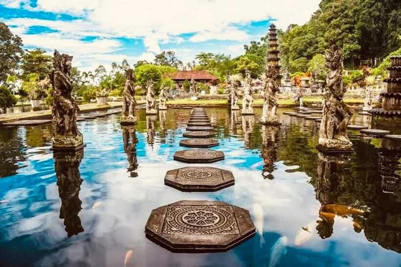 Bali: Private Tour to Lempuyang Temple, Tirta Gangga, and … - The guide quality: how Ary makes the day flow