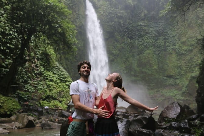 Bali Private Tour Waterfall with Tanah Lot Temple - Key things to love about this Bali private tour