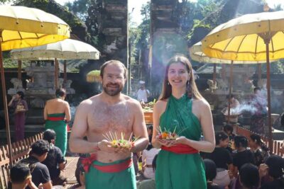 Bali: Purification at Tirta Empul Temple - Costume, offerings, wetsuit, and the rules before you step in