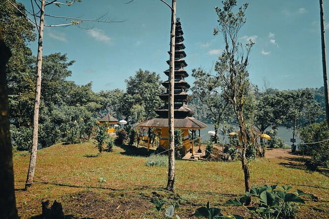 Bali Rainforest Hiking With Canoeing And Waterfall Adventure - Banyumala Waterfall: how to choose without burning out