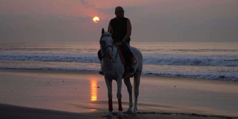 Bali: Romantic Seafood Dinner Jimbaran Beach Include Sunset - Why Jimbaran sunset seafood dinner feels different