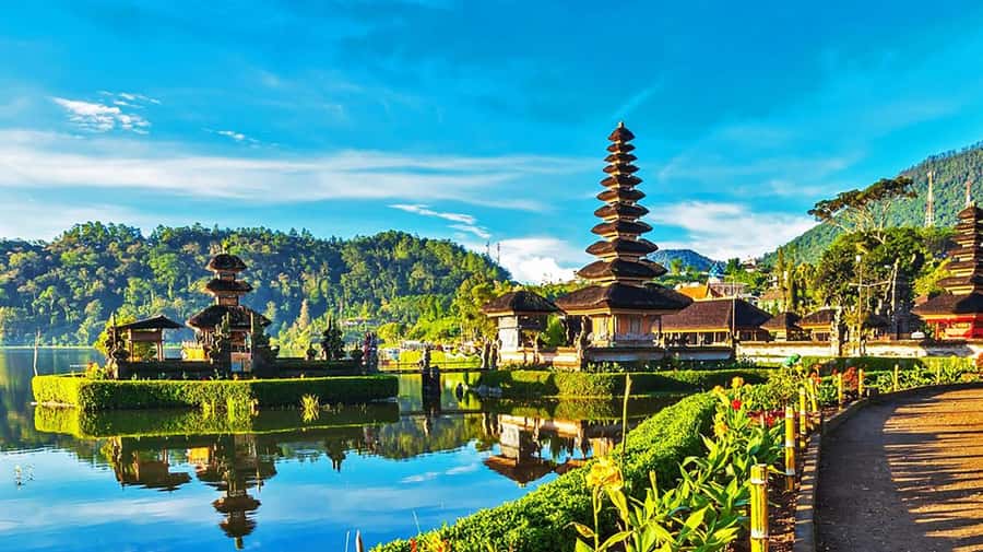 Bali: Royal Temple, Bedugul, and Tanah Lot Private Tour - Private Pickup and the Logic of a 10-Hour Route