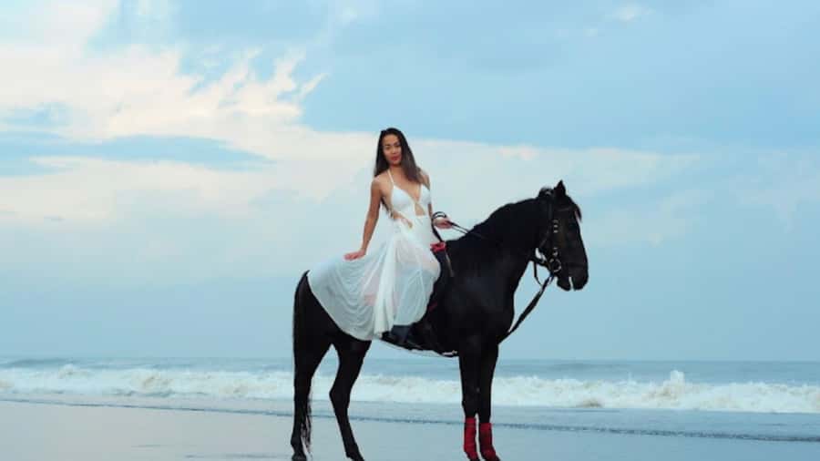 Bali: Sanur Horse Riding for Beginner Experience - Can you go faster or even gallop?