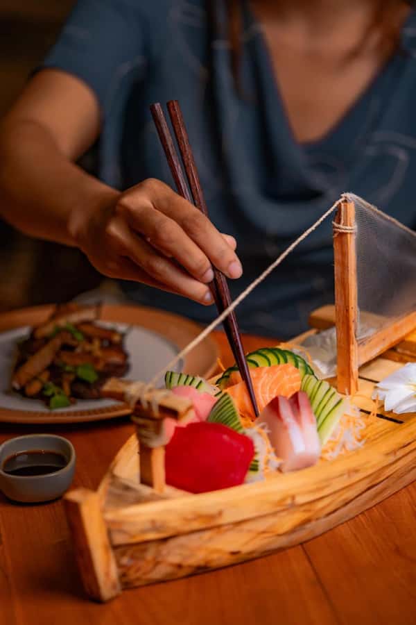 Bali/Sanur: Tsune Sushi & Flame Grill Bali E-Voucher - Service and timing: welcome, escort, and an English-speaking host