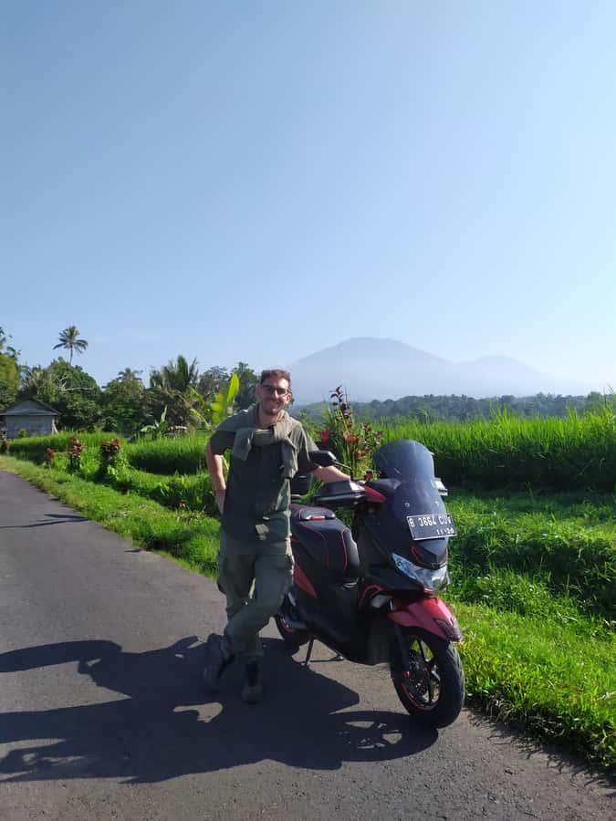 Bali Scooter Tour With Tour Guide - Waterfalls and Scenic Stops: Alas Harum and Kanto Lampo