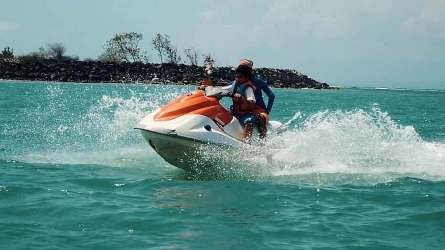 Bali: Sea Walk, Solo Jetski and Parasailing with Pickup - What to bring (and how not to regret it)