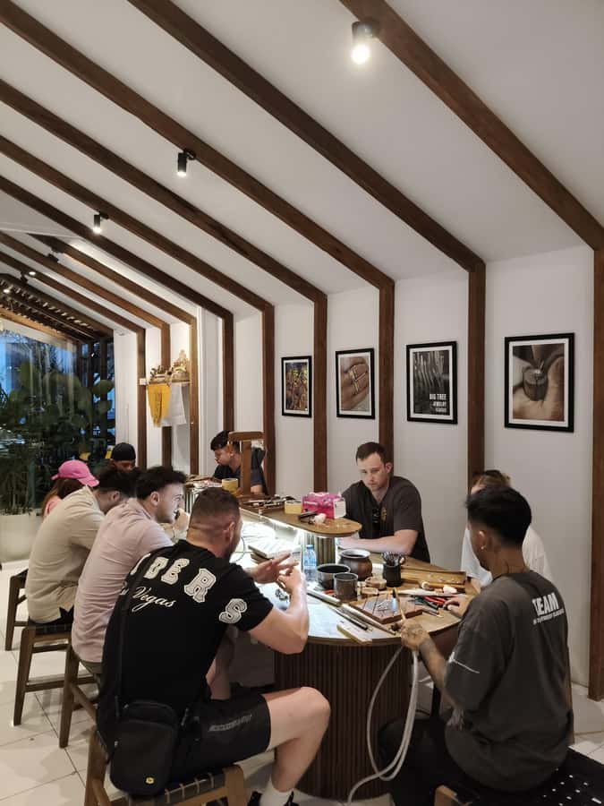 Bali: Seminyak Jewelry Making Class with Gold Plating Option - Walk Into an Air-Conditioned Workshop (And Get to Work)