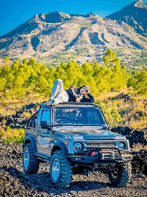 Bali: Shared Mount Batur Jeep Sunrise with Hot Springs - Coffee plantation sampling: the warm finish to a cool morning