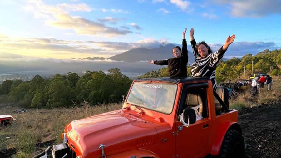 Bali: Shared Mount Batur Sunrise Jeep Tour with Hot Springs - Who should book this sunrise jeep and hot springs tour?