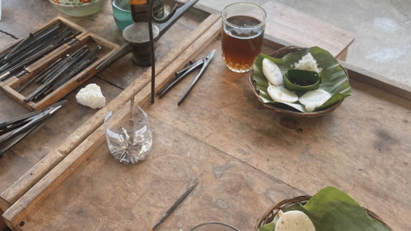 Bali: Sidemen Jewelry Silver Class with 7 Gram of Silver - Finishing and polishing: turning your work into jewelry