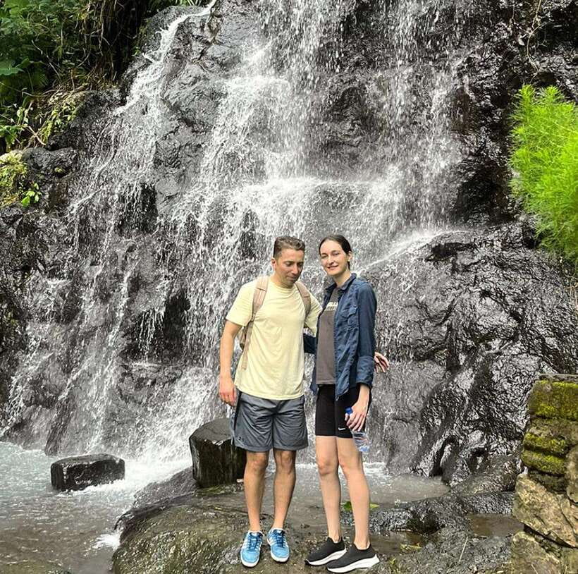 Bali: Sidemen Valley Cycling Tour with Gembleng Waterfall - Warung coffee break: simple, local, and actually memorable