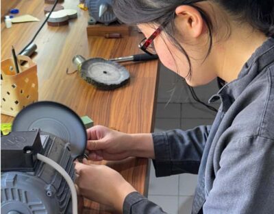 Bali: Silver Class in Kuta With Optional Tour And Activities - Picking your ring or earrings: the start that sets your whole session
