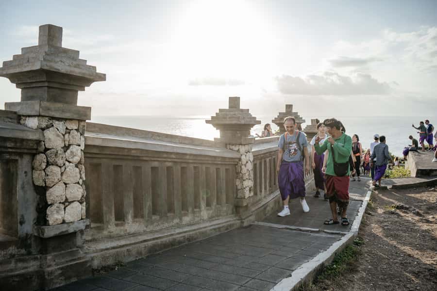 Bali: Skip-the-line Uluwatu Temple and Kecak Fire Dance Tour - FAQ