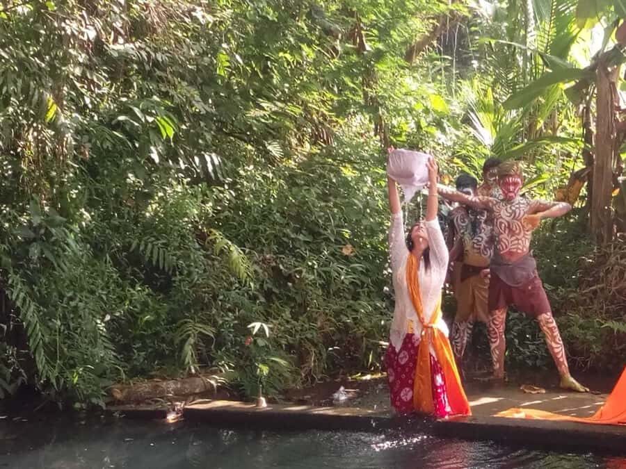 Bali: Soul Retreat and Aura Cleansing Experience - Circle meditation + meditative prayer: the calm before the clearing smoke
