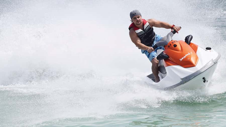 Bali: South Kuta, GWK, Uluwatu Temple, and Water Sport - Jimbaran Beach dinner: romantic sea vibes with one real warning