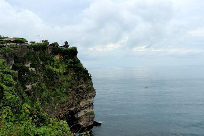 Bali Sunset: Uluwatu Temple, Kecak Dance and Jimbaran - Why this sunset route feels easier than self-driving