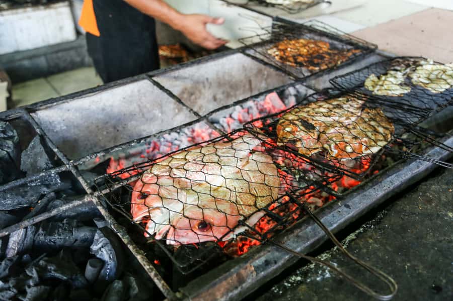 Bali Sunset: Uluwatu Temple, Kecak Dance and Jimbaran Bay - Jimbaran Bay Seafood Dinner: Optional, and Usually Worth Budgeting For
